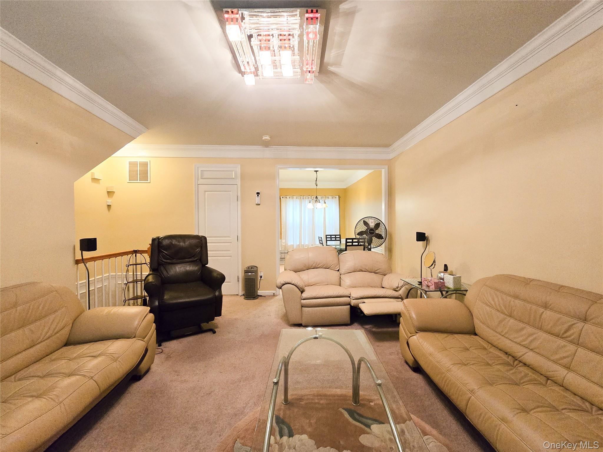 31 Stahlman Lane, Patchogue, NY 11772