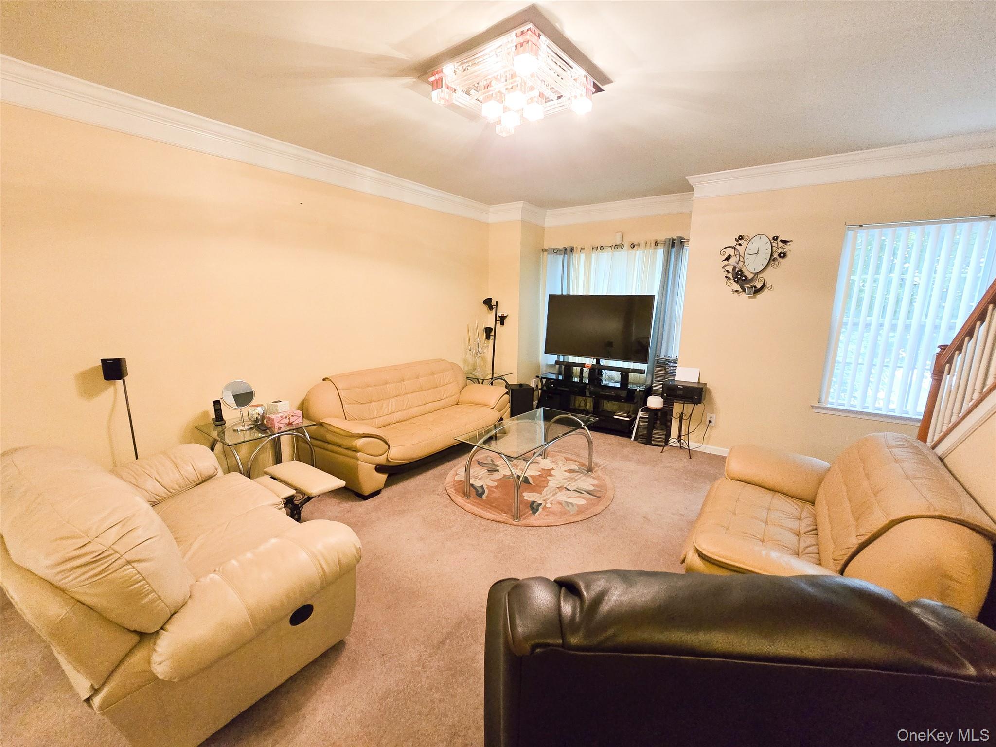 31 Stahlman Lane, Patchogue, NY 11772