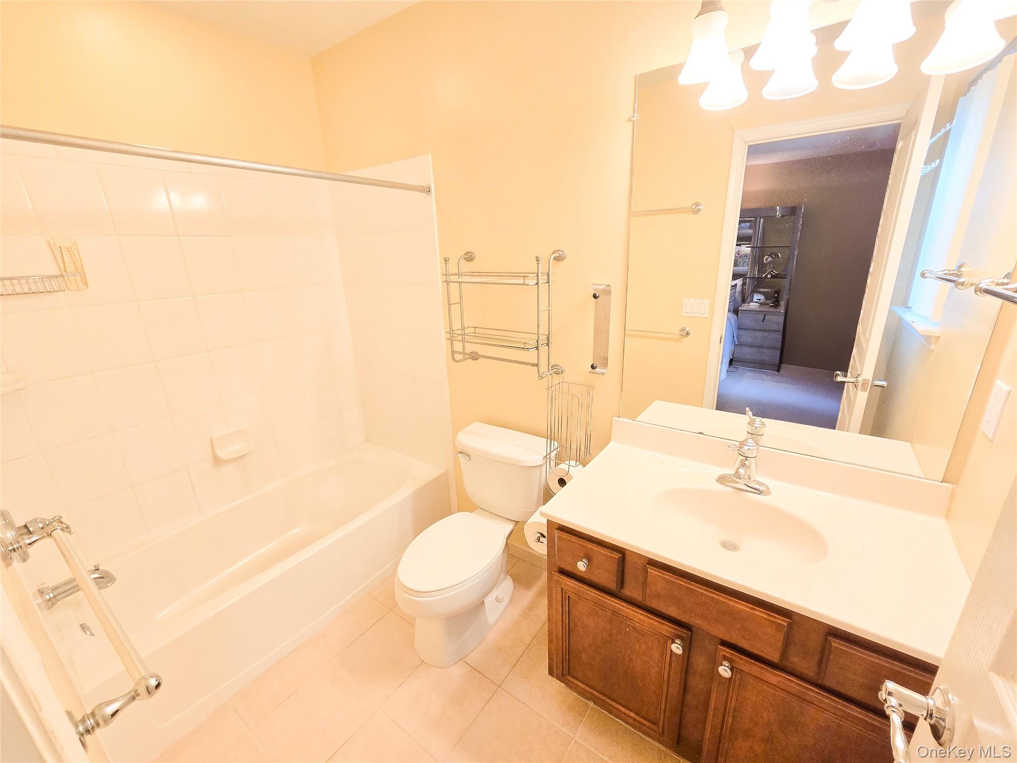 31 Stahlman Lane, Patchogue, NY 11772