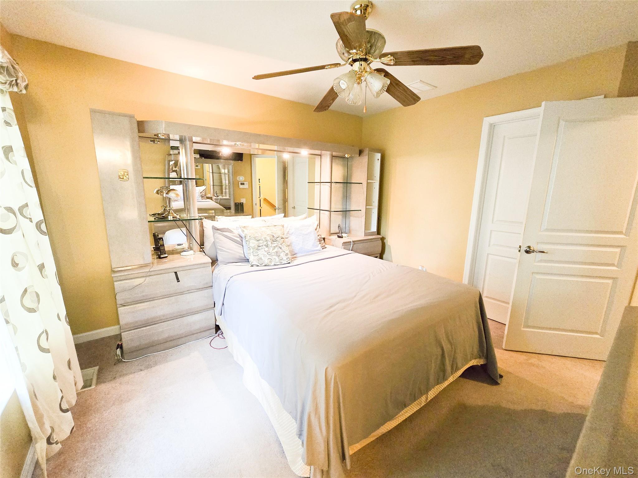 31 Stahlman Lane, Patchogue, NY 11772