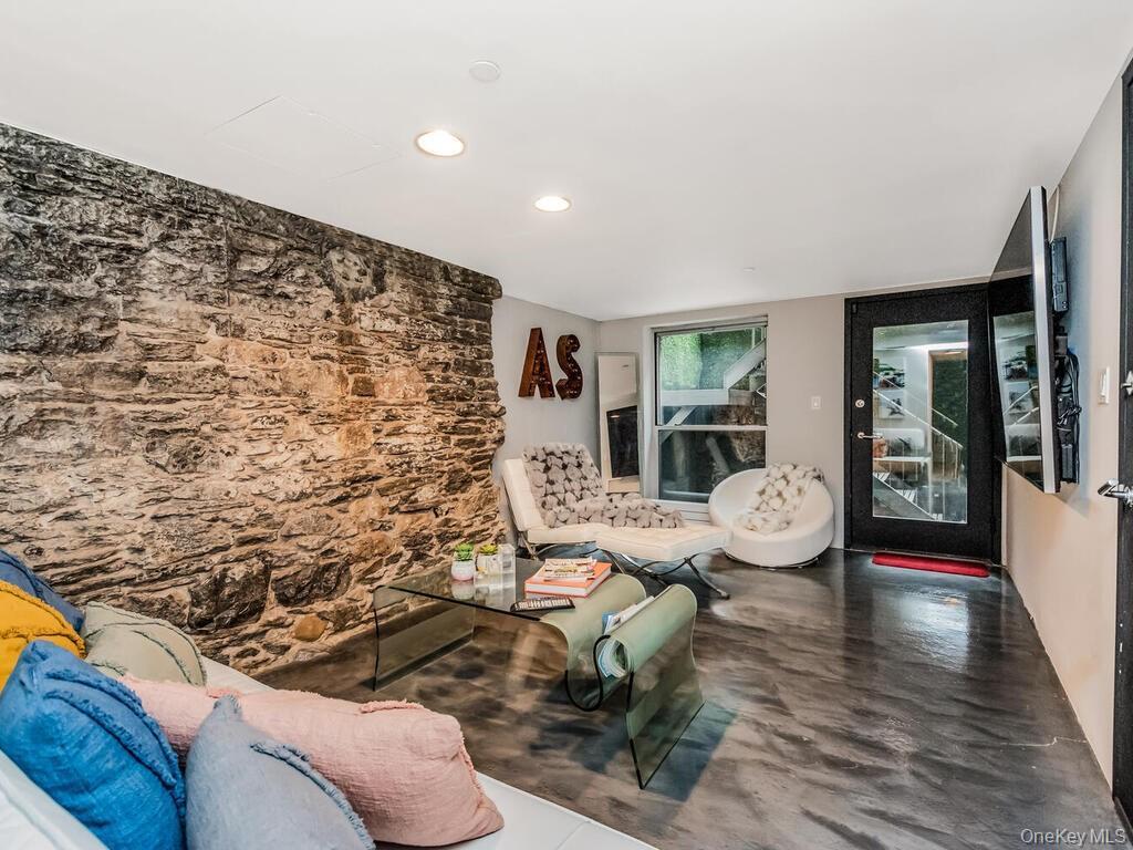 224 E 14th Street # 1, New York (Manhattan), NY 10003