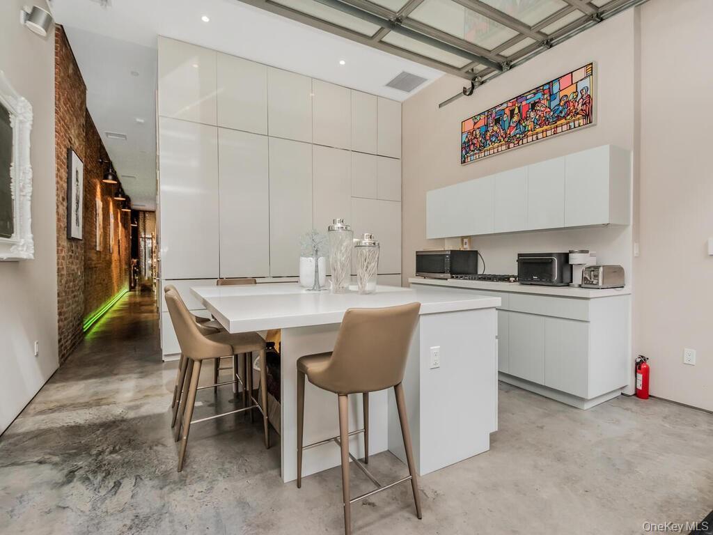 224 E 14th Street # 1, New York (Manhattan), NY 10003