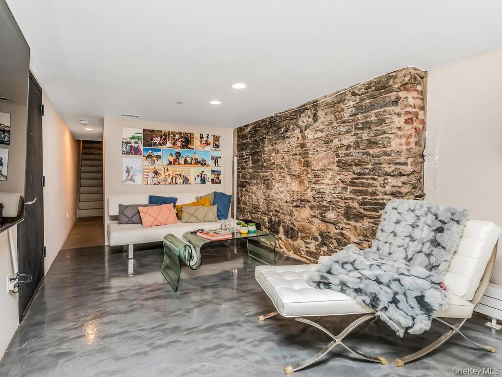 224 E 14th Street # 1, New York (Manhattan), NY 10003