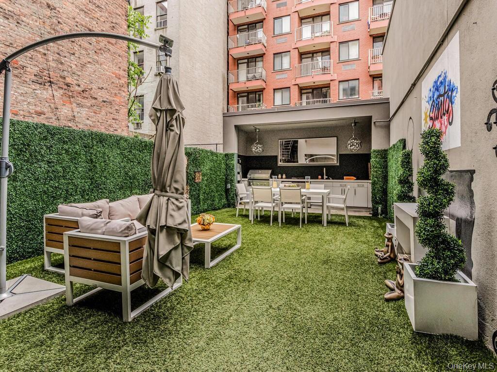 224 E 14th Street # 1, New York (Manhattan), NY 10003