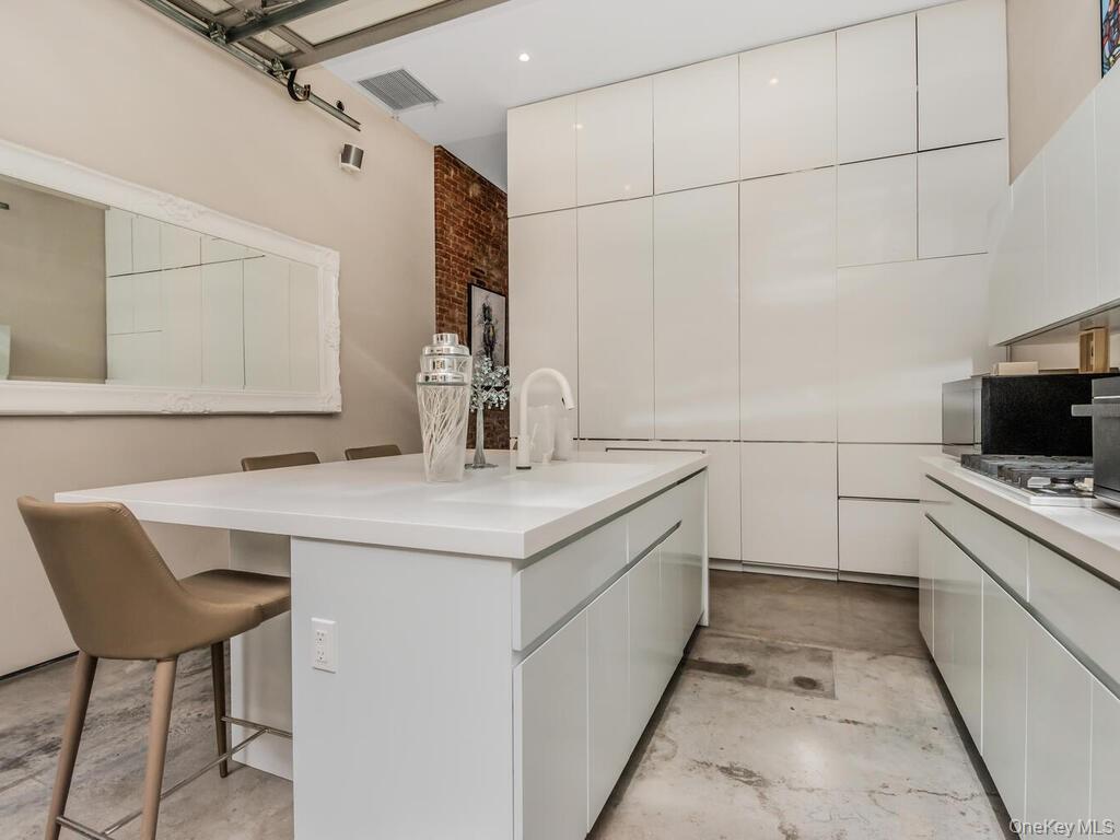 224 E 14th Street # 1, New York (Manhattan), NY 10003