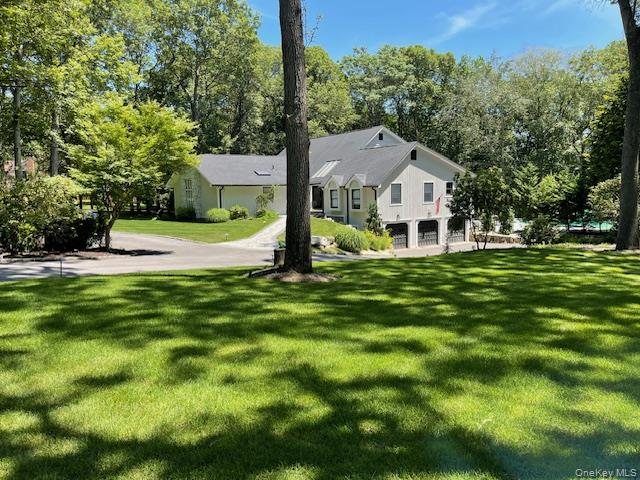 142 Landing Meadow Road, Smithtown, NY 11787