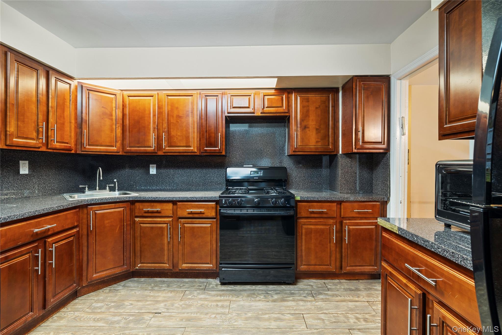 40 Calvert Drive, Monsey, NY 10952