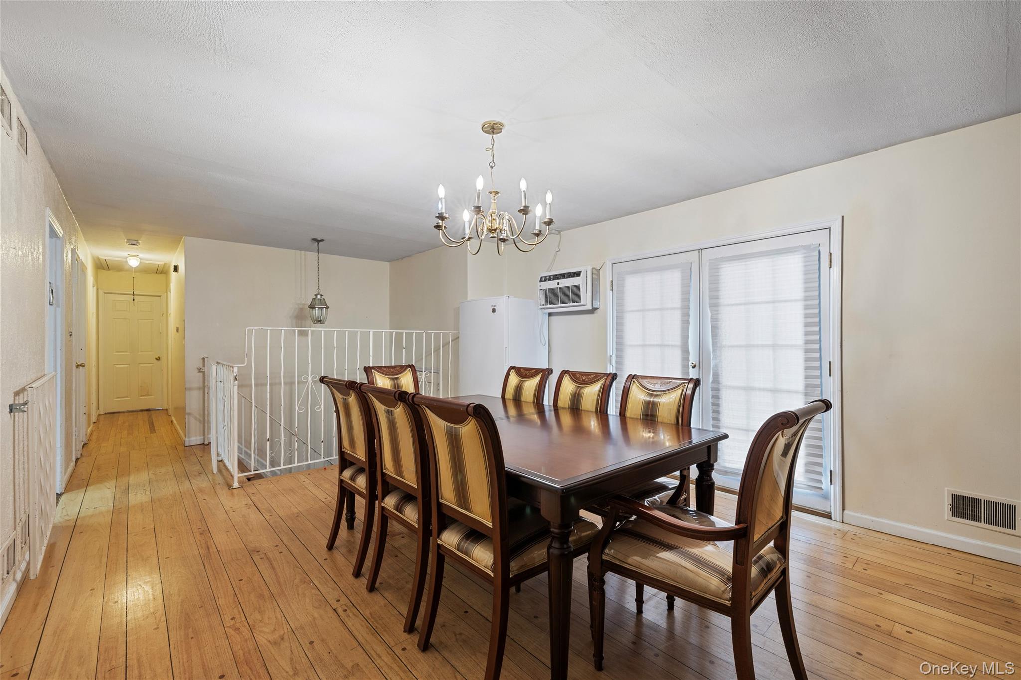 40 Calvert Drive, Monsey, NY 10952