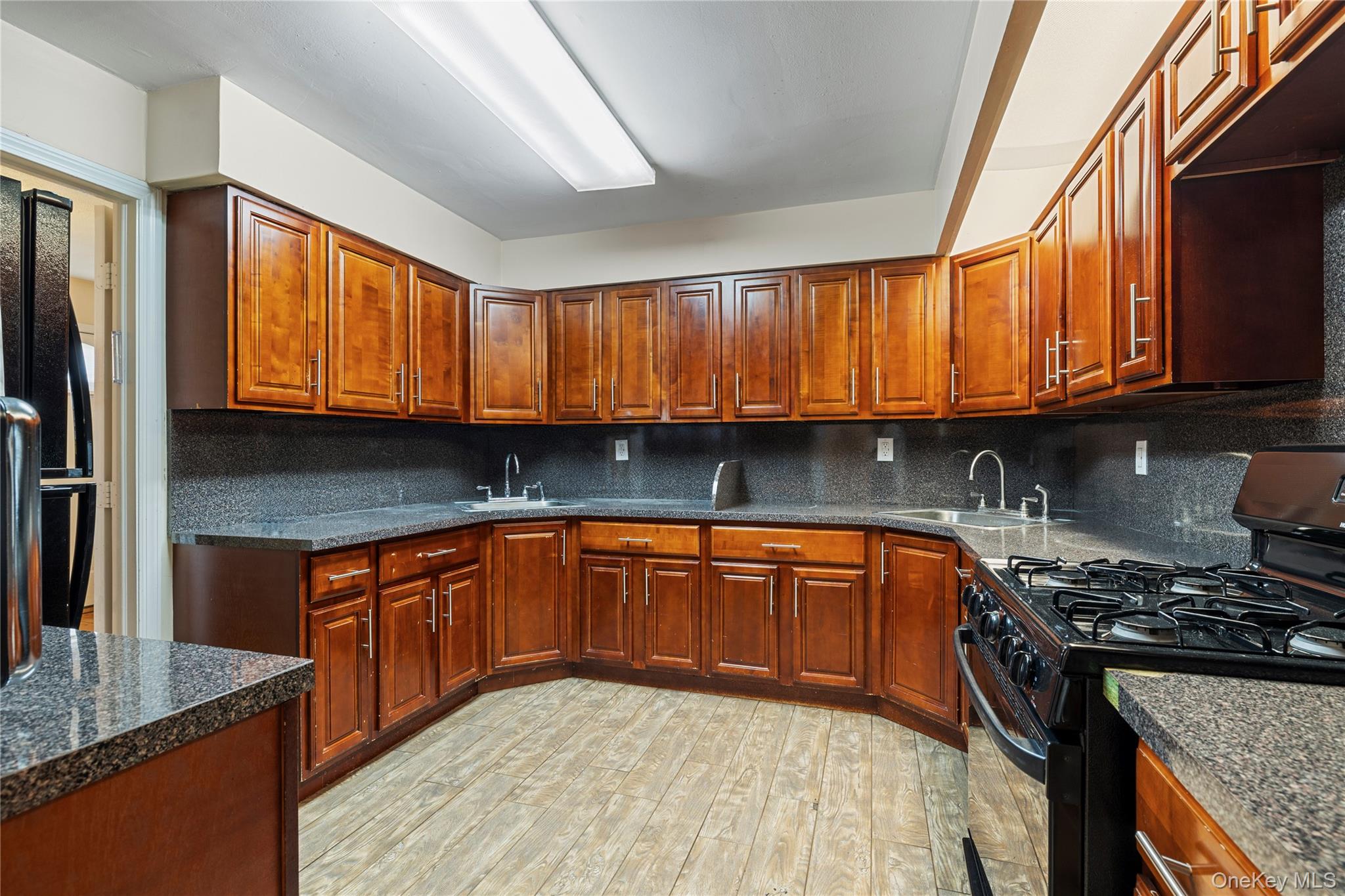 40 Calvert Drive, Monsey, NY 10952