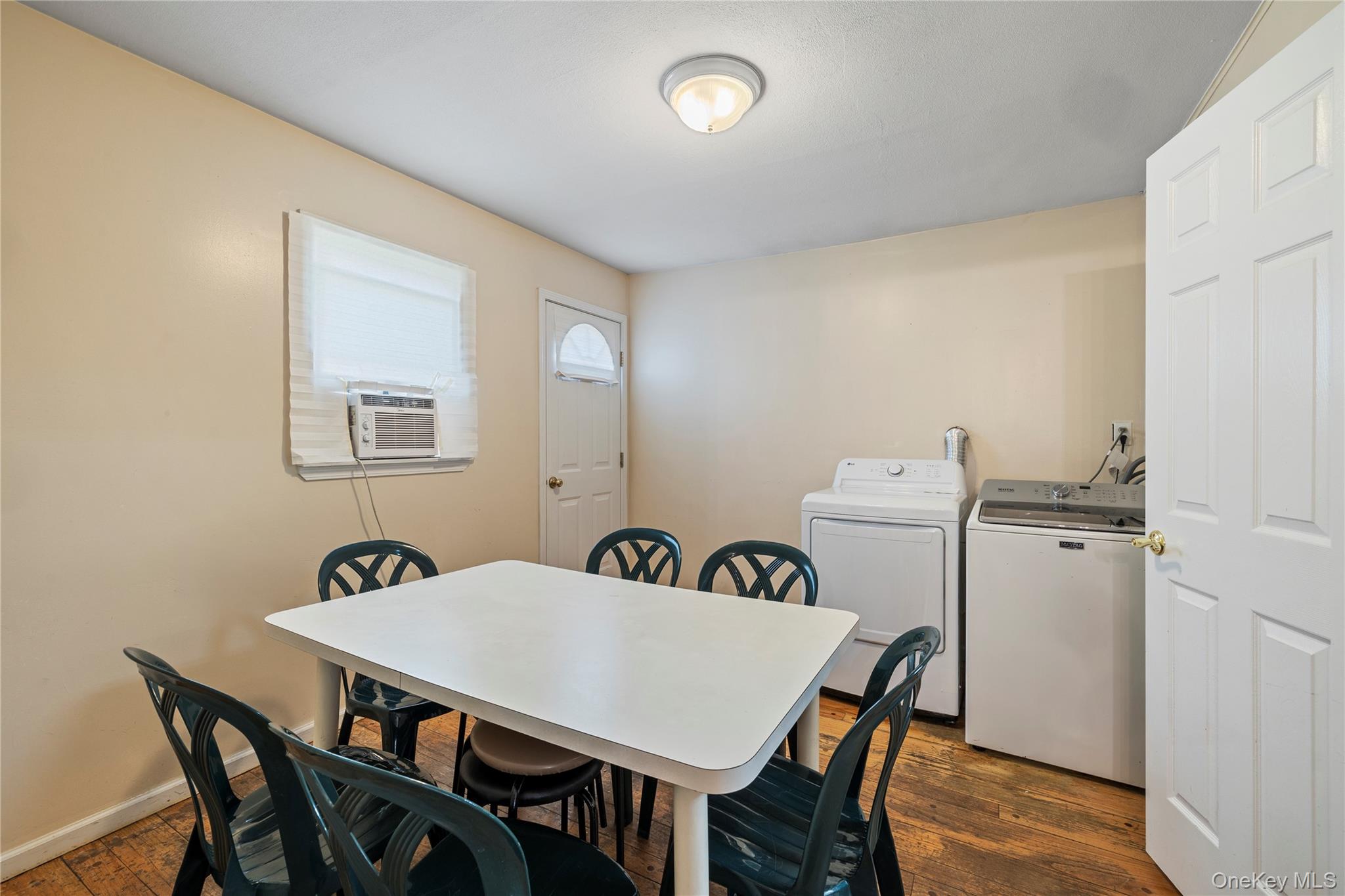 40 Calvert Drive, Monsey, NY 10952