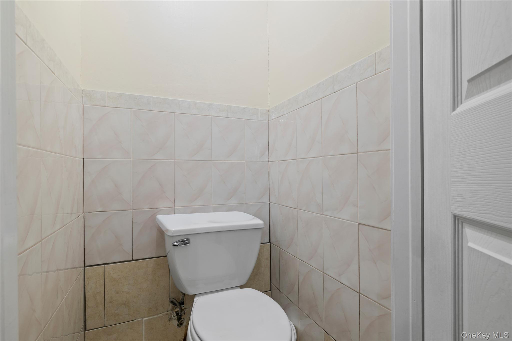 40 Calvert Drive, Monsey, NY 10952