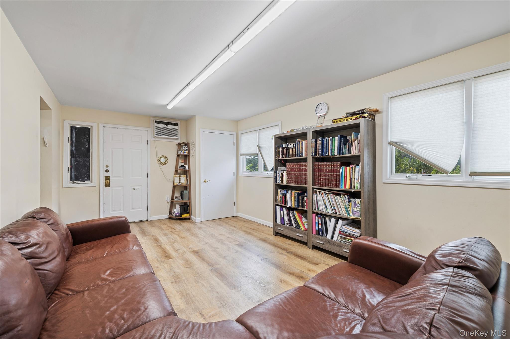 40 Calvert Drive, Monsey, NY 10952