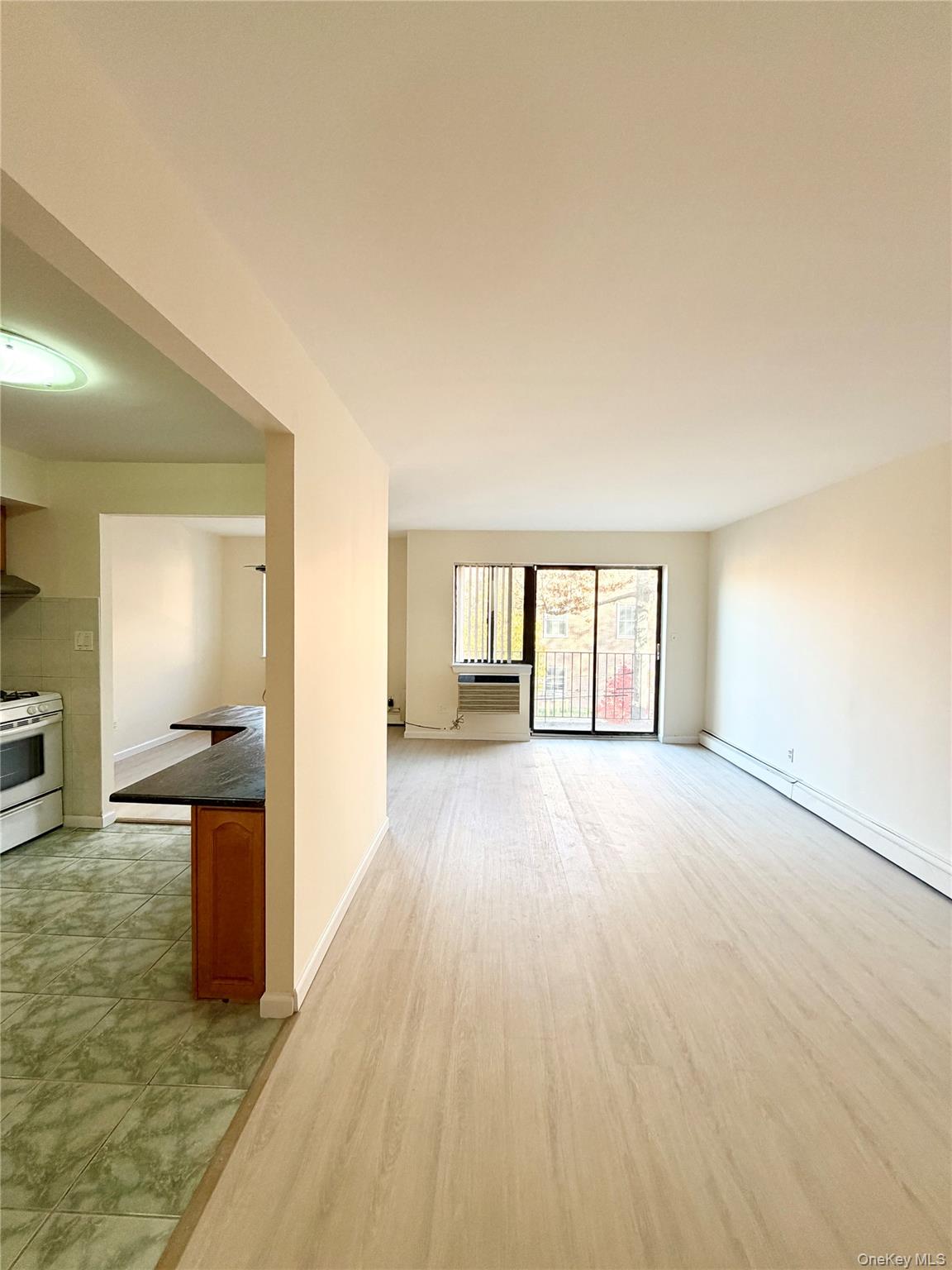 71-34 163rd Street # 3, Fresh Meadows, NY 11365