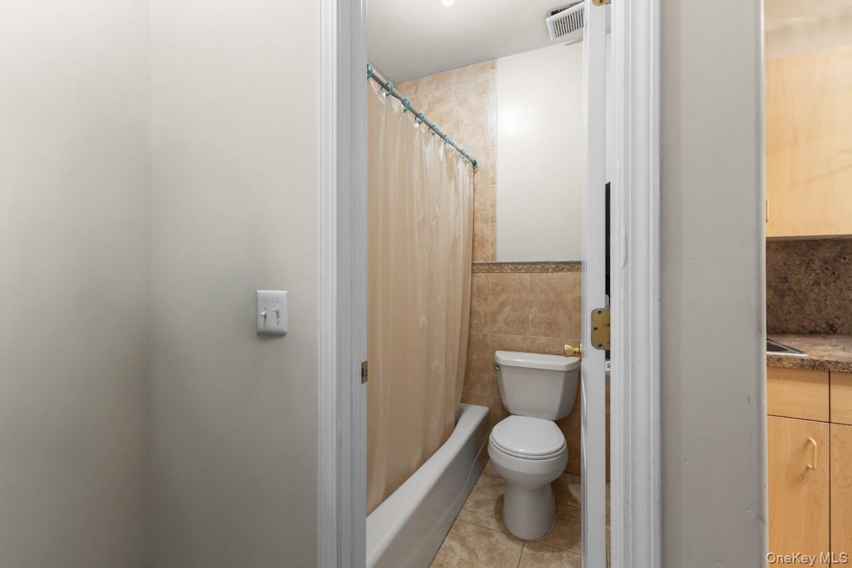 141 Blauvelt Road # 103, Monsey, NY 10952