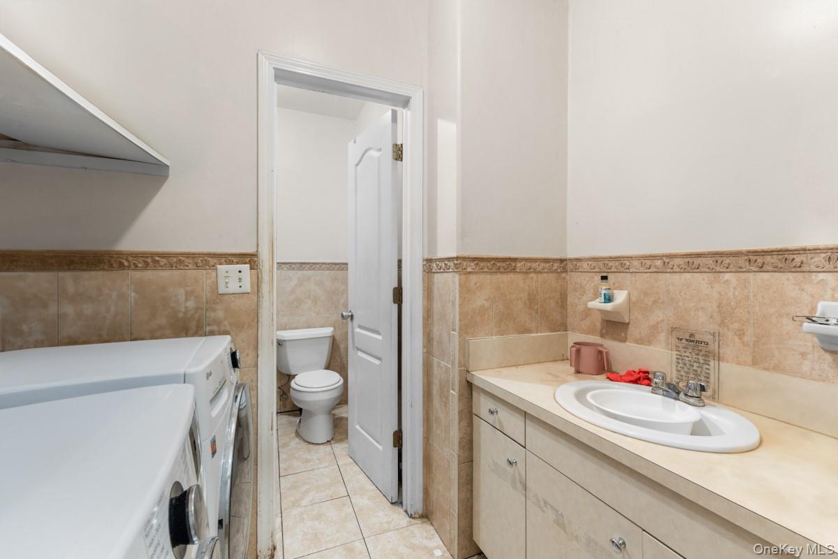 141 Blauvelt Road # 103, Monsey, NY 10952