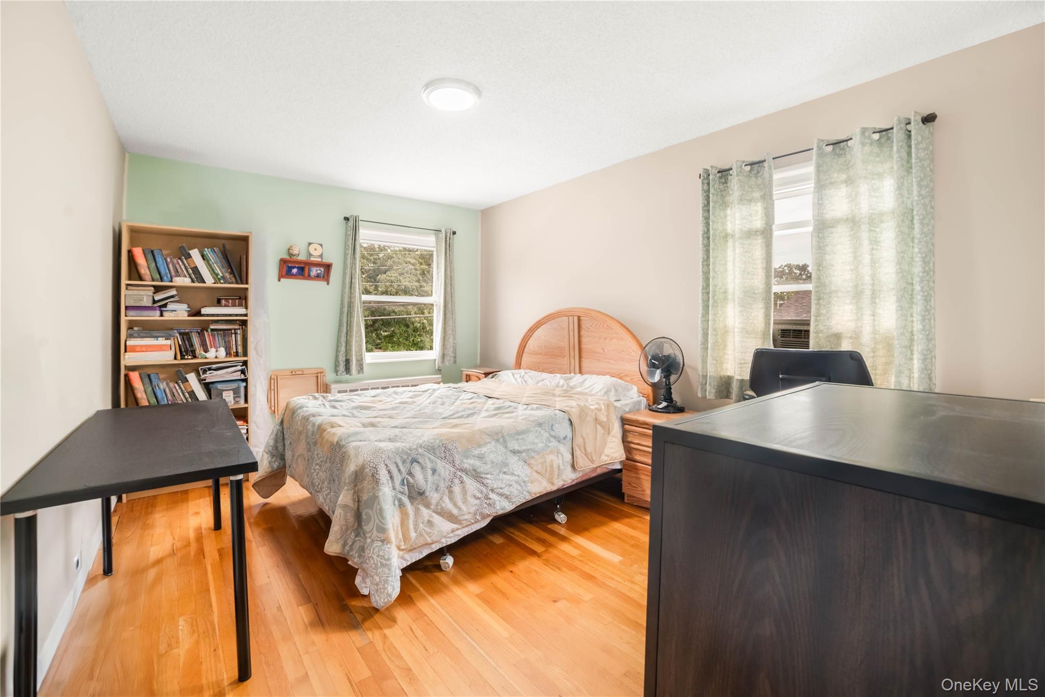 211 Cantiague Rock Road, Westbury, NY 11590