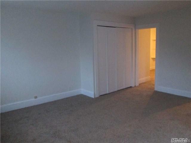 5 Elm Street # A & B, Greenvale, NY 11548