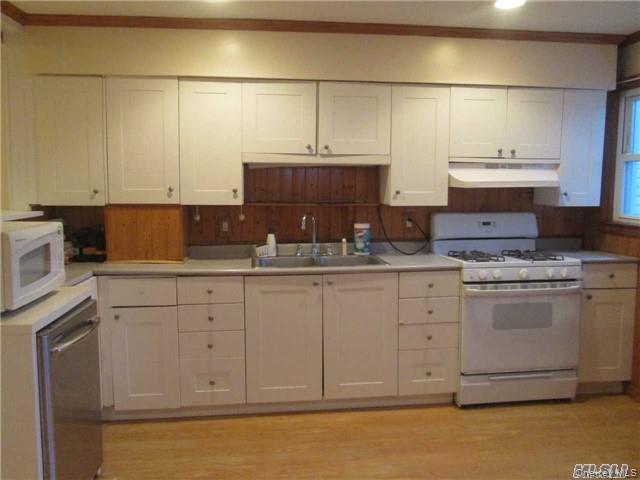 5 Elm Street # A & B, Greenvale, NY 11548