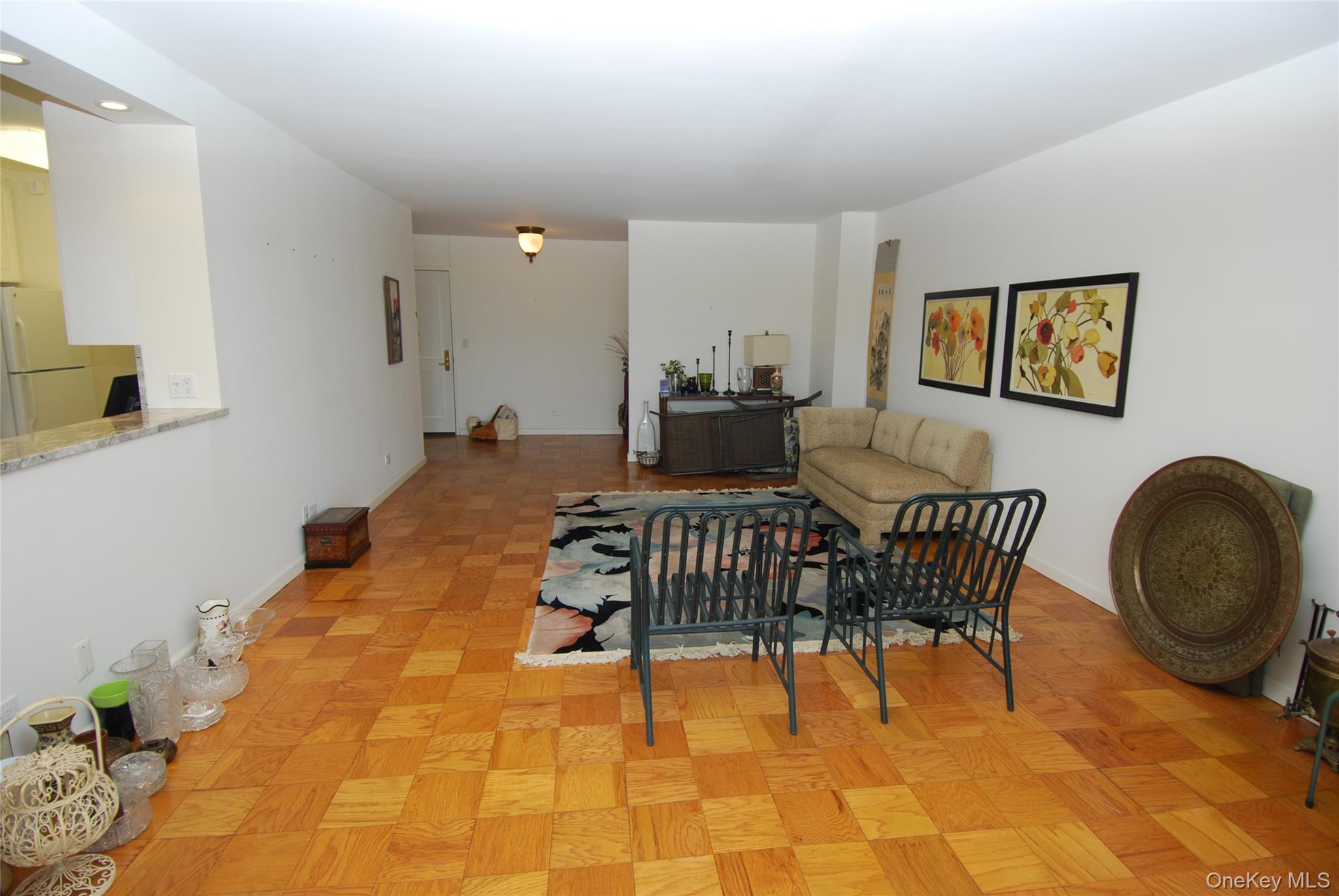 26910 Grand Central Parkway # 31G, Floral Park, NY 11005