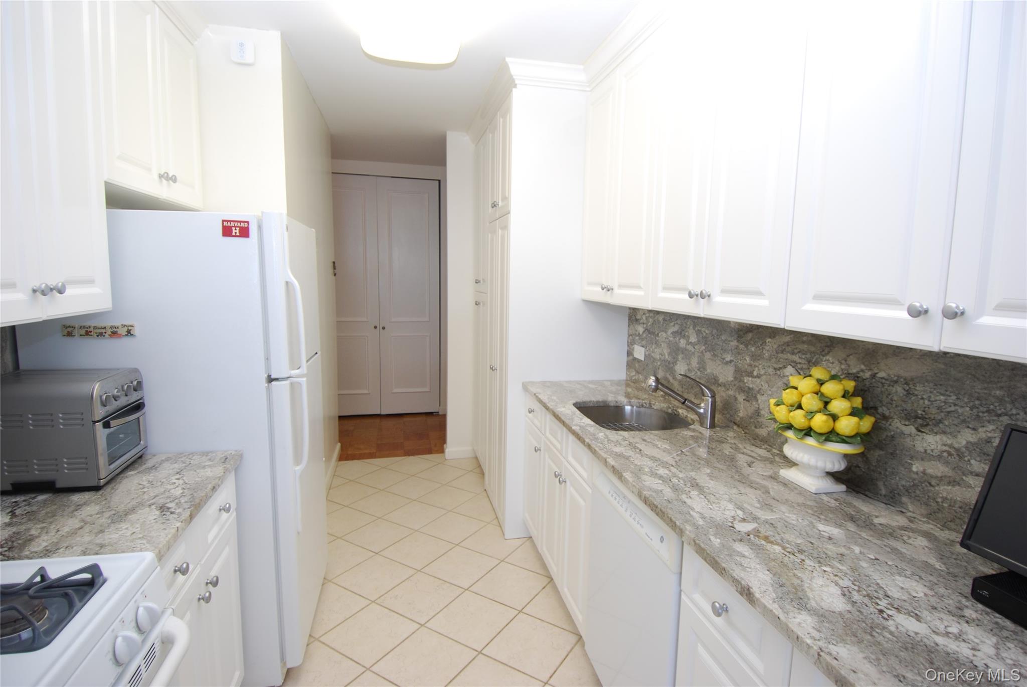 26910 Grand Central Parkway # 31G, Floral Park, NY 11005