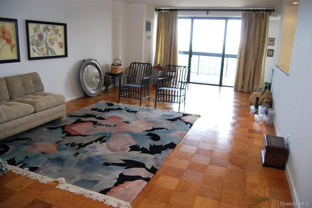 26910 Grand Central Parkway # 31G, Floral Park, NY 11005