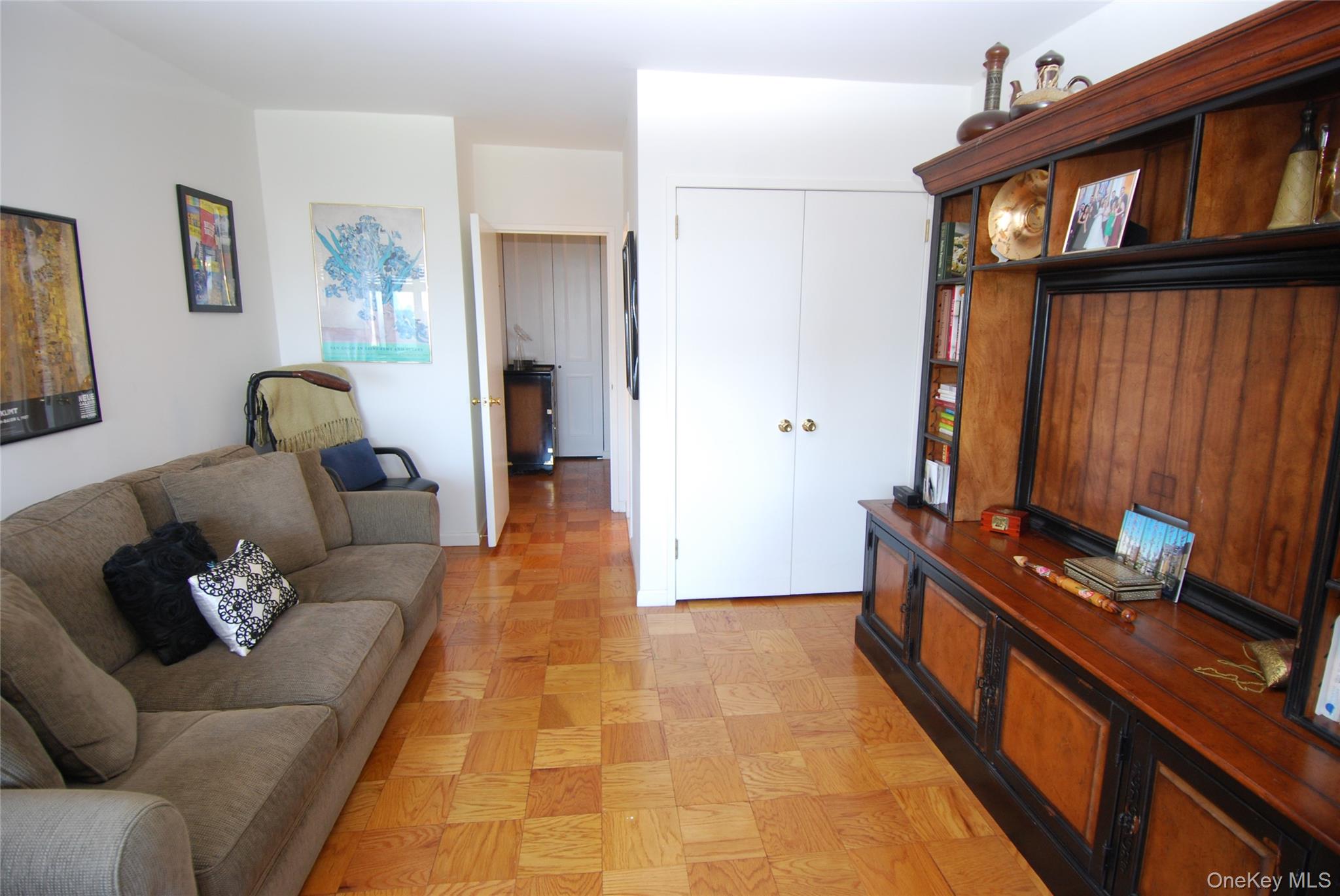 26910 Grand Central Parkway # 31G, Floral Park, NY 11005