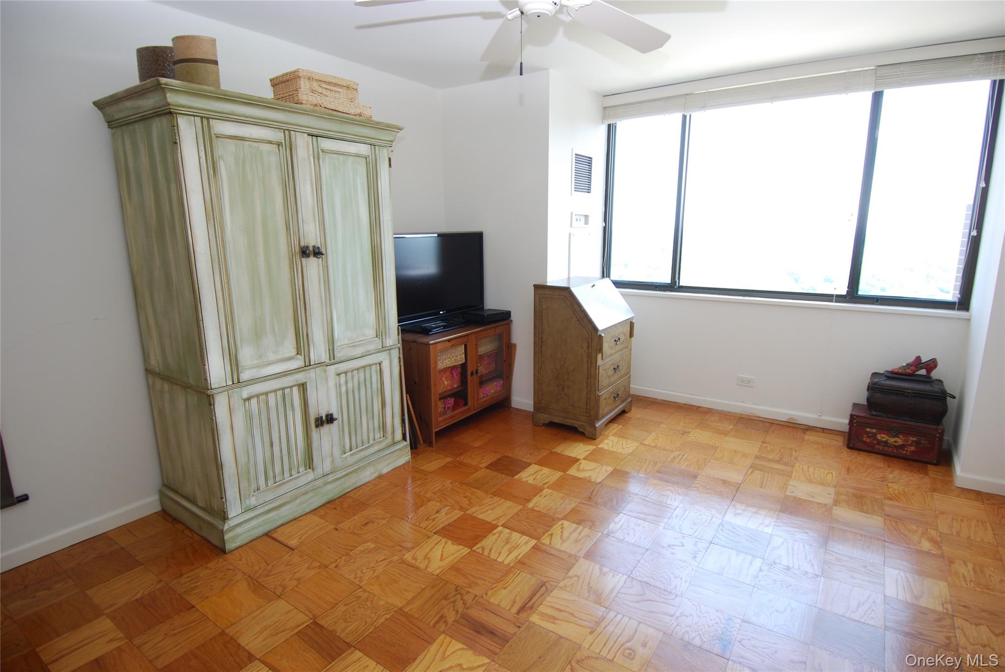 26910 Grand Central Parkway # 31G, Floral Park, NY 11005