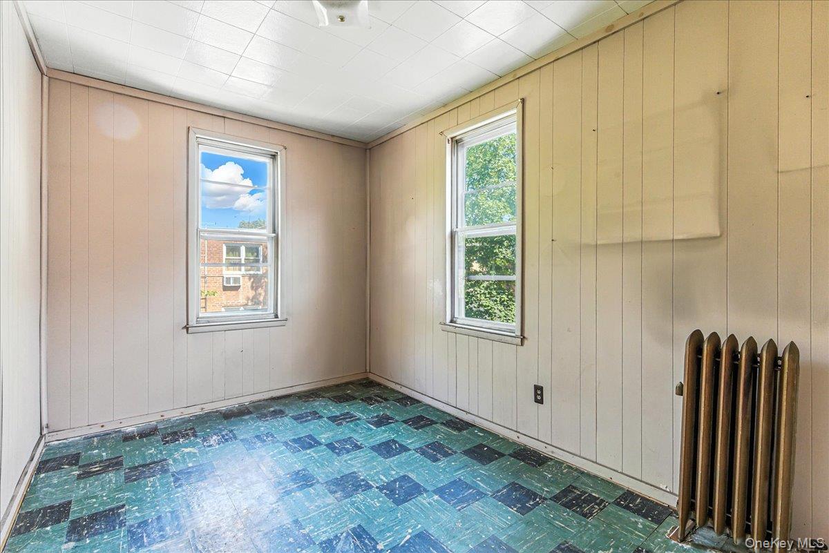 9015 Bayview Place, Brooklyn, NY 11236