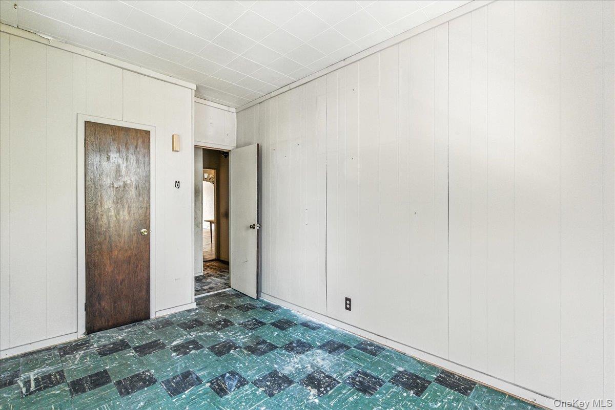 9015 Bayview Place, Brooklyn, NY 11236