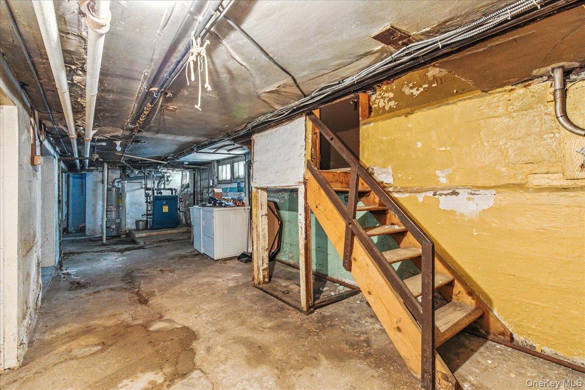 9015 Bayview Place, Brooklyn, NY 11236