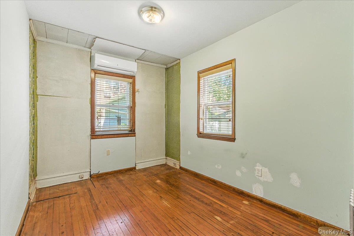 9015 Bayview Place, Brooklyn, NY 11236