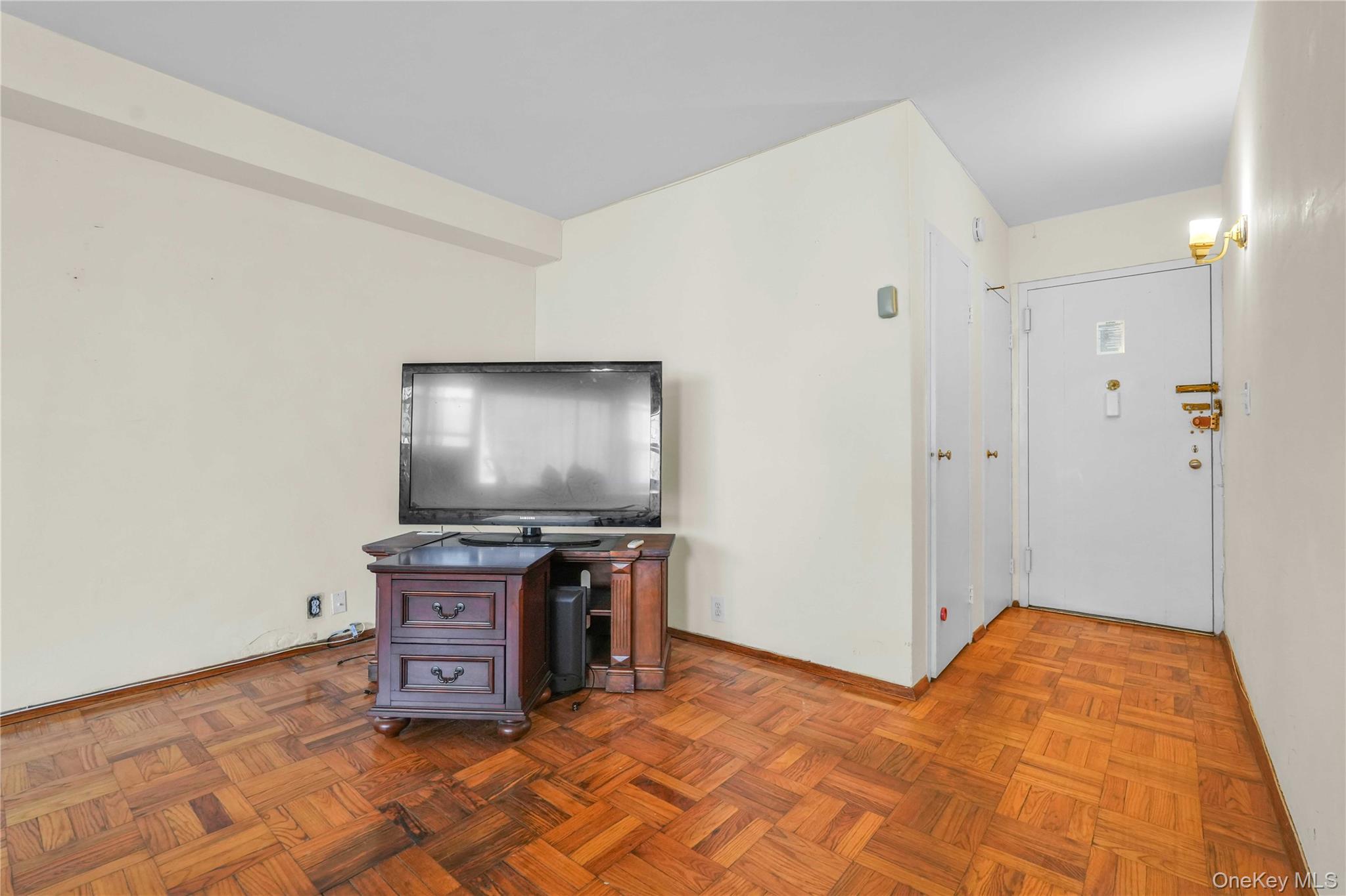 6 Fordham Hill Oval # 11G, Bronx, NY 10468