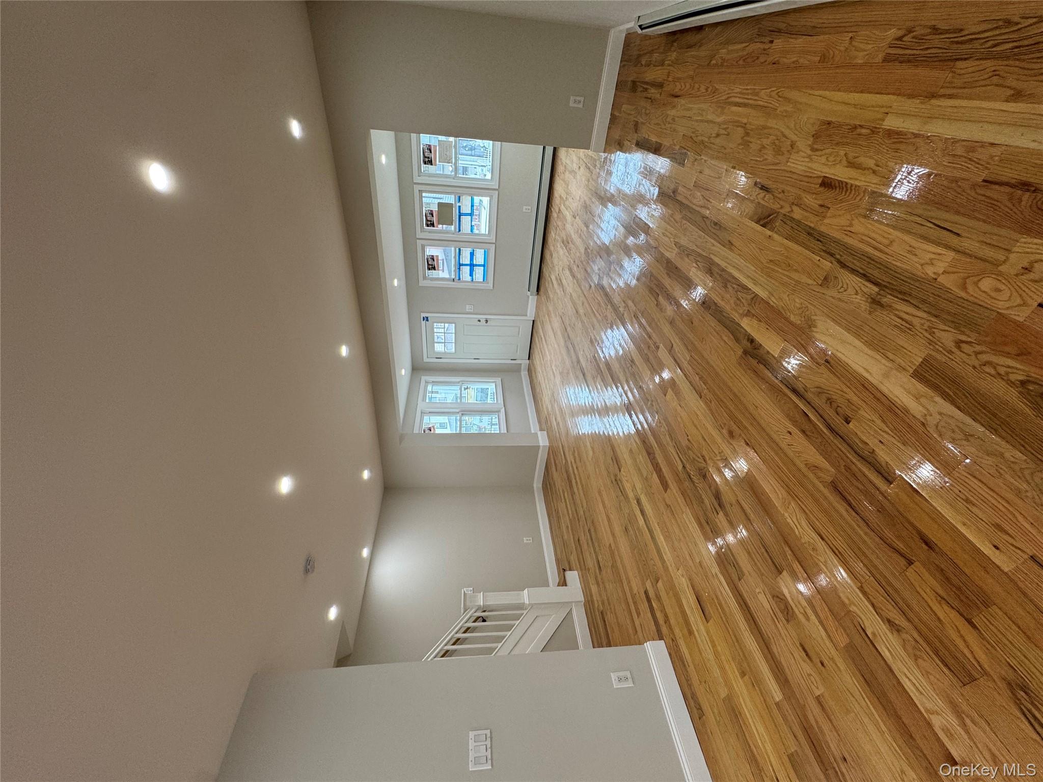 19445 Murdock Avenue, Saint Albans, NY 11412