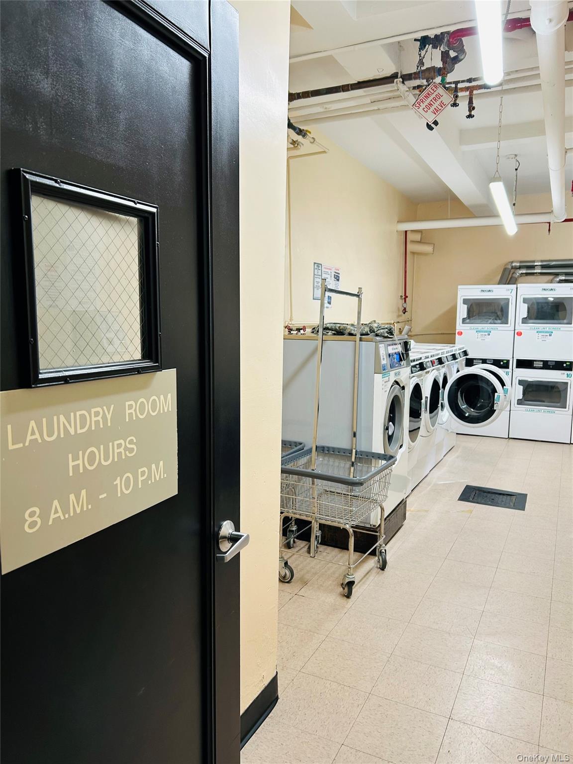 71-11 Yellowstone Boulevard # 5K, Forest Hills, NY 11375