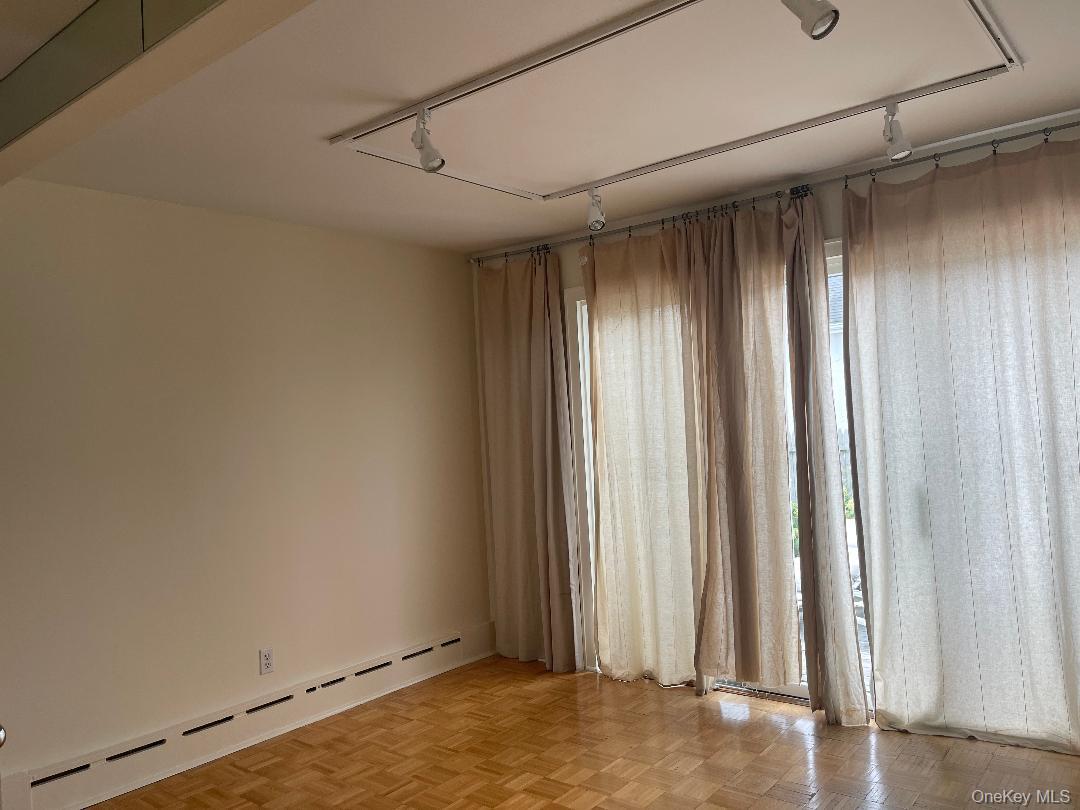 75 Mohawk Avenue, East Atlantic Beach, NY 11561