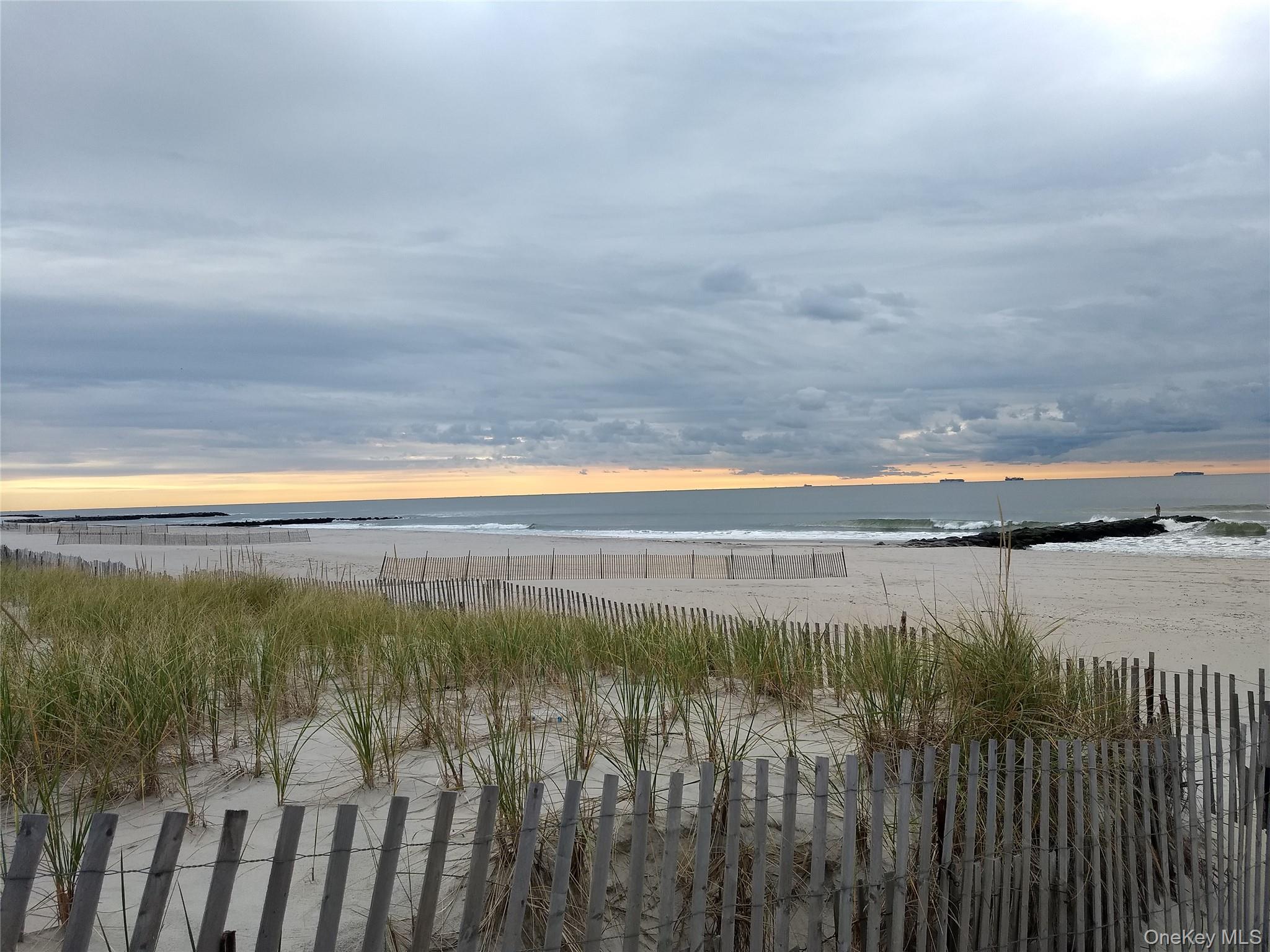 75 Mohawk Avenue, East Atlantic Beach, NY 11561