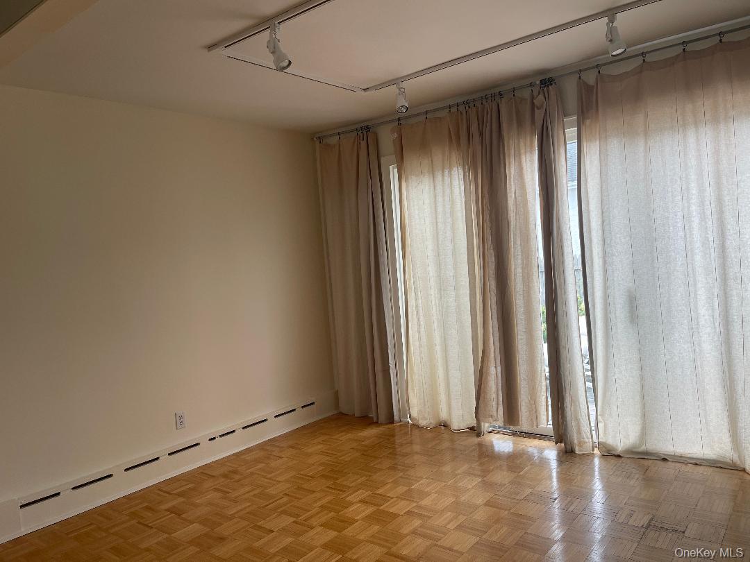 75 Mohawk Avenue, East Atlantic Beach, NY 11561