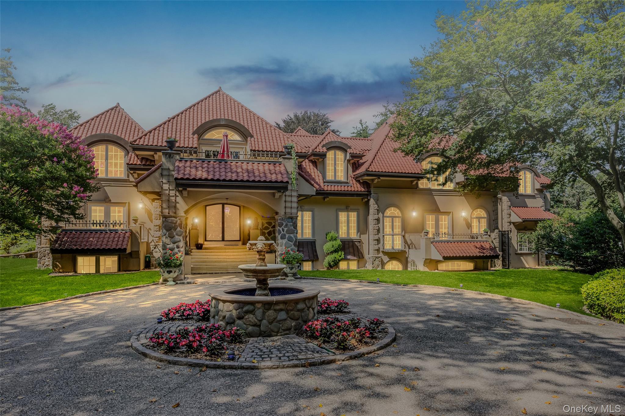 12 Sloanes Court, Sands Point, NY 11050