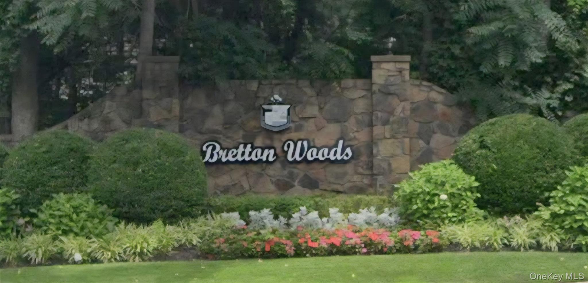 262 Brettonwoods Drive, Coram, NY 11727