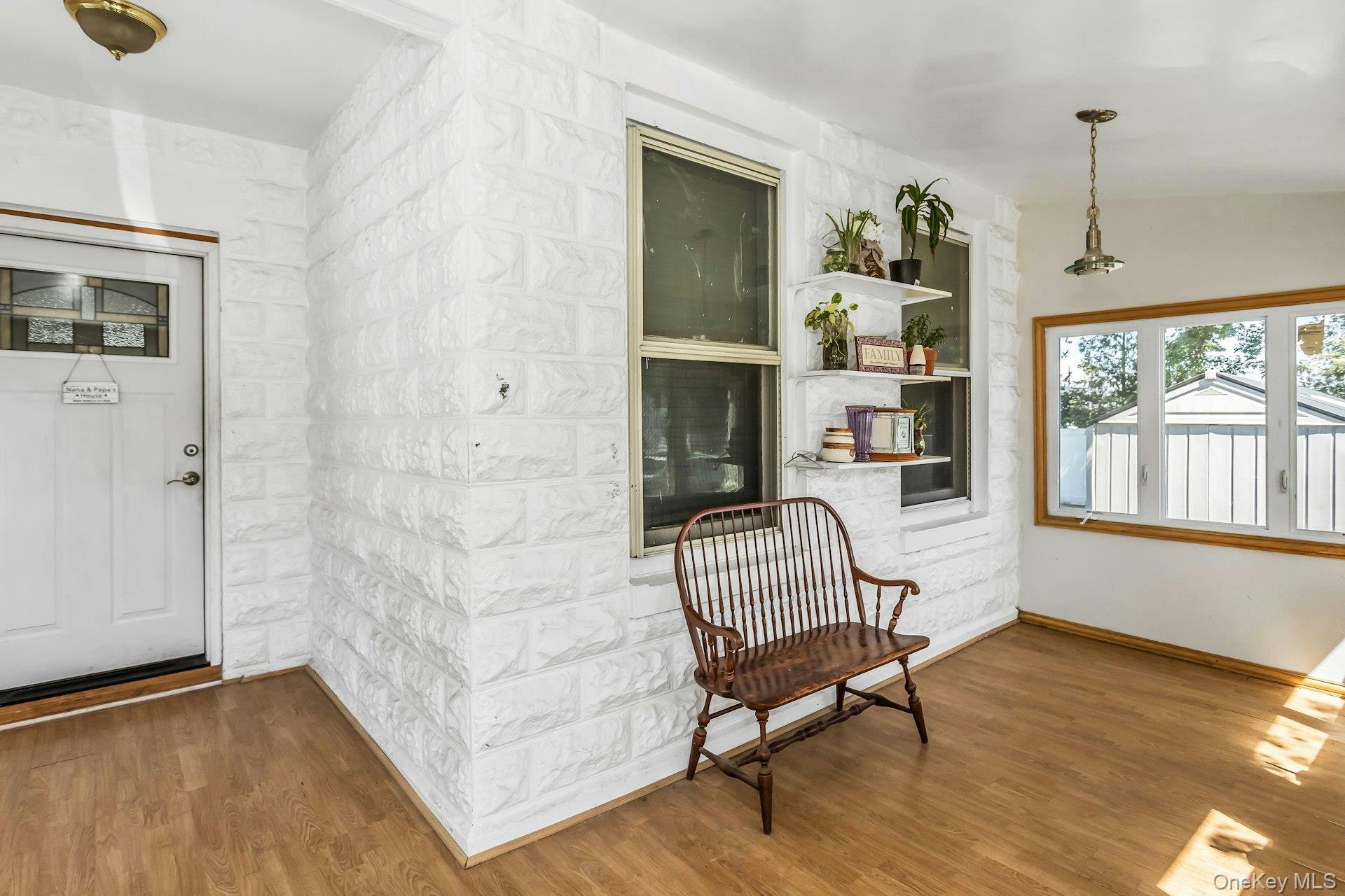 28 Lexington Avenue, Freeport, NY 11520