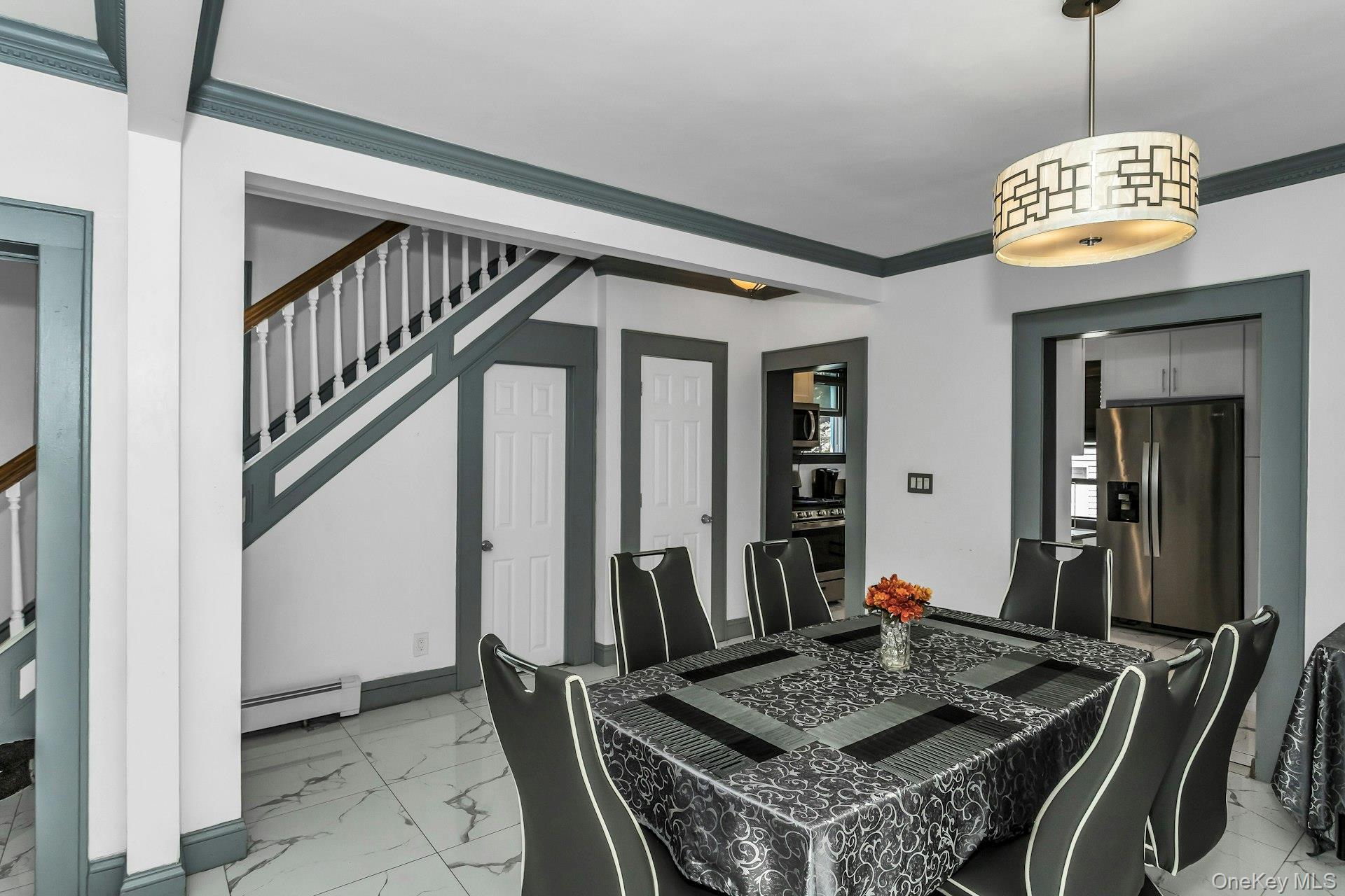 28 Lexington Avenue, Freeport, NY 11520