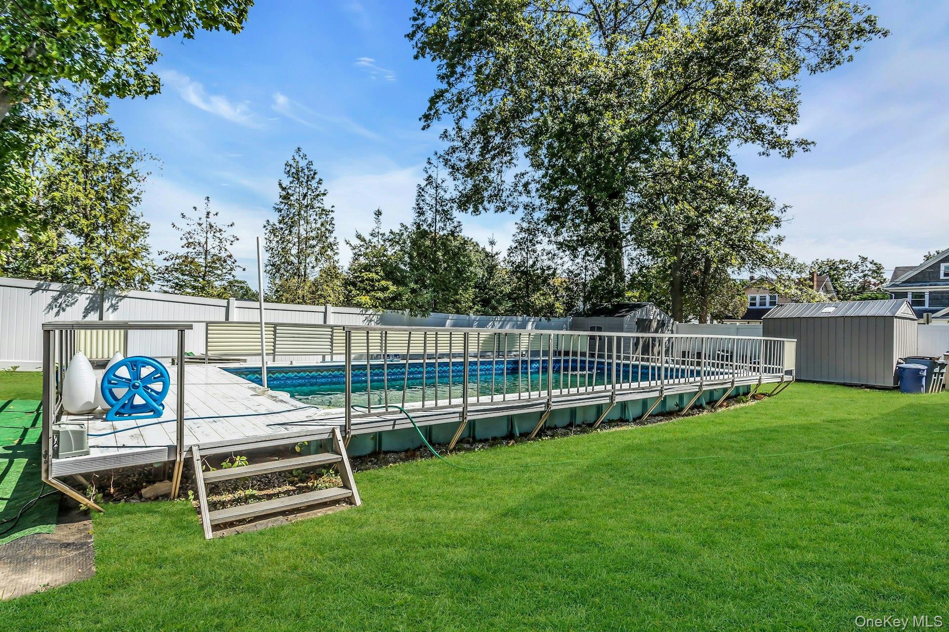 28 Lexington Avenue, Freeport, NY 11520