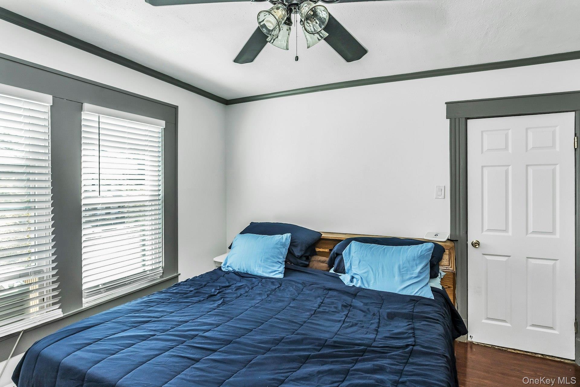 28 Lexington Avenue, Freeport, NY 11520