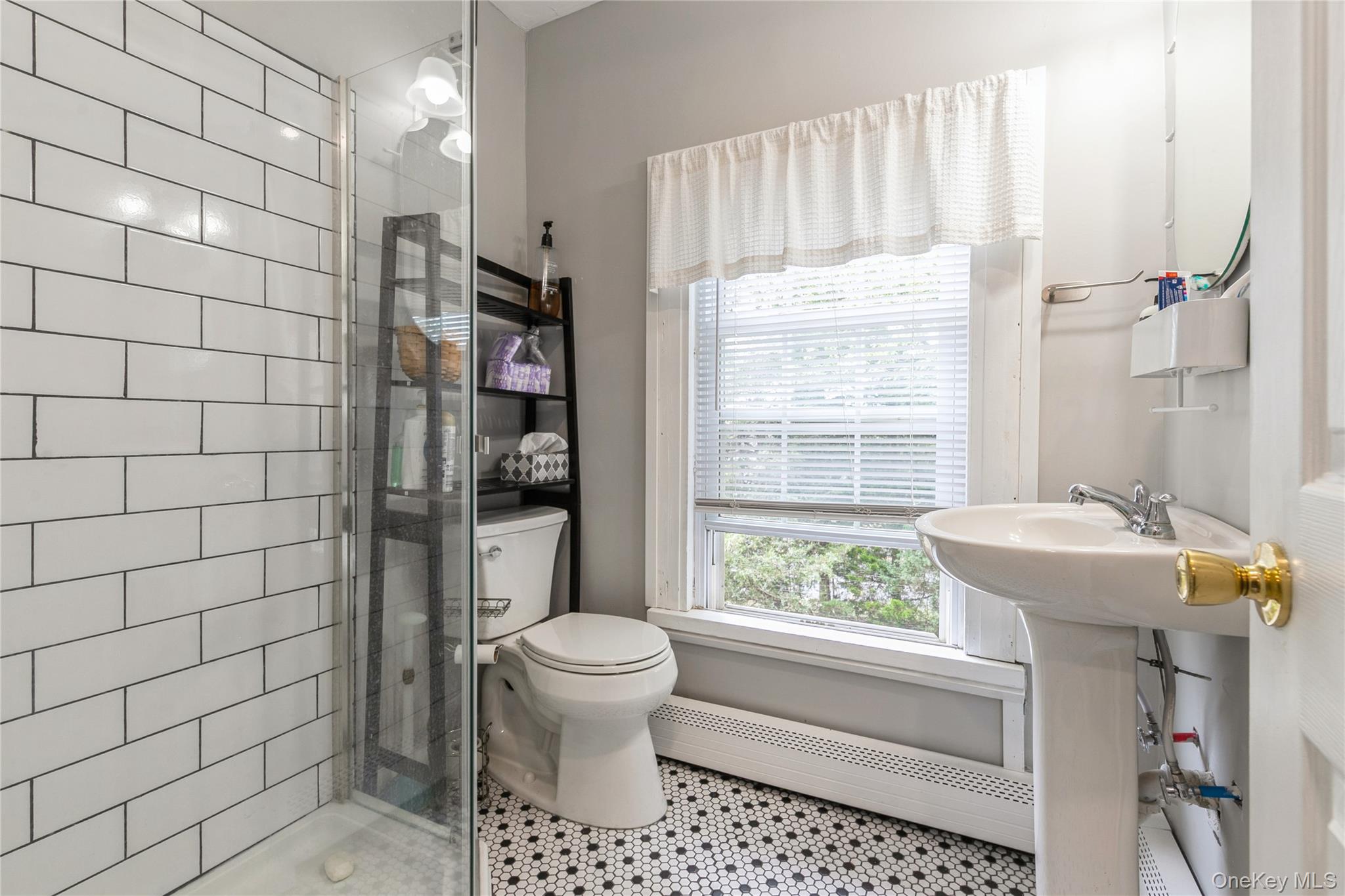 35950 Main Road, Cutchogue, NY 11935