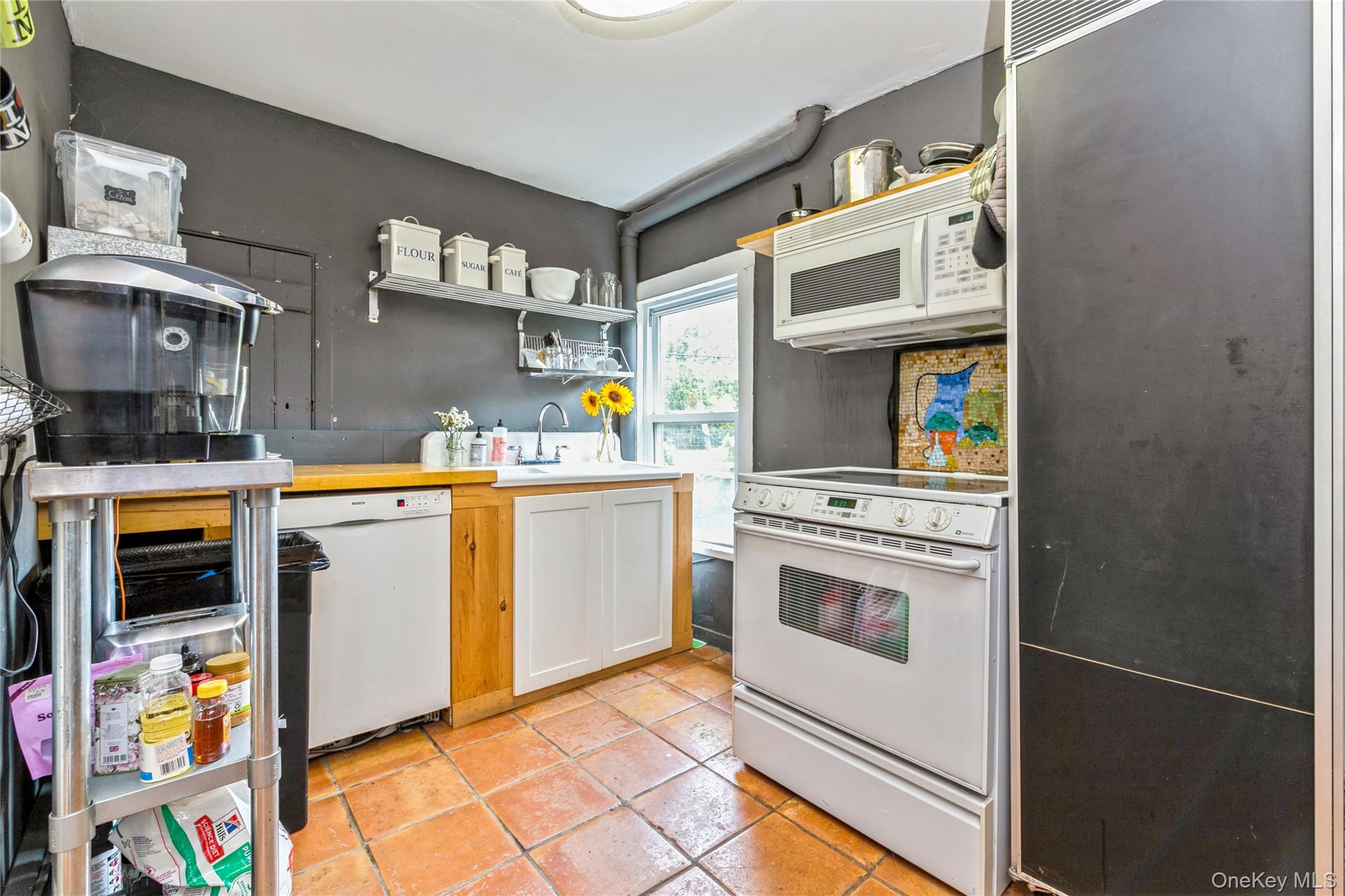 35950 Main Road, Cutchogue, NY 11935