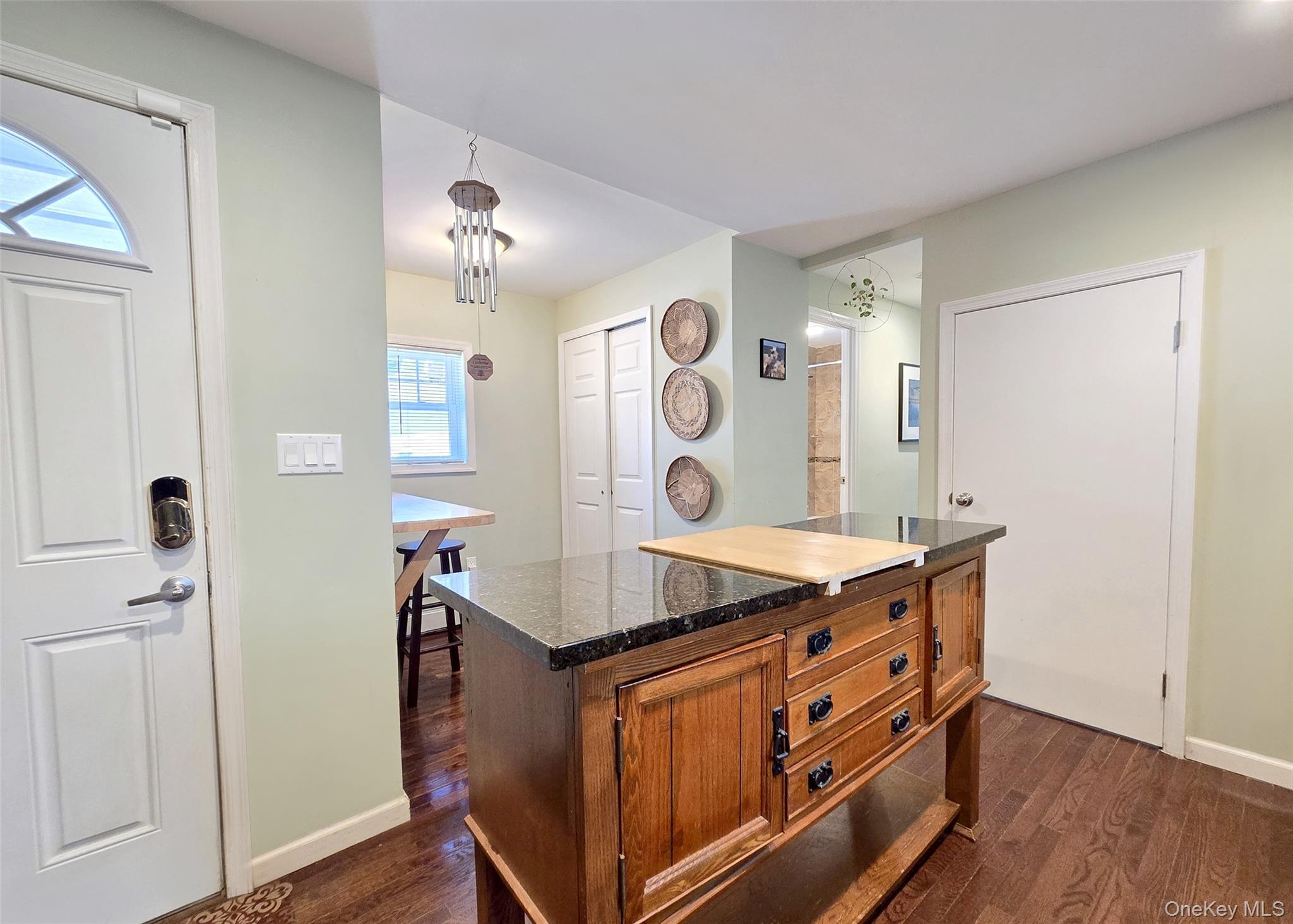 445 Clinton Avenue, Rockville Centre, NY 11570