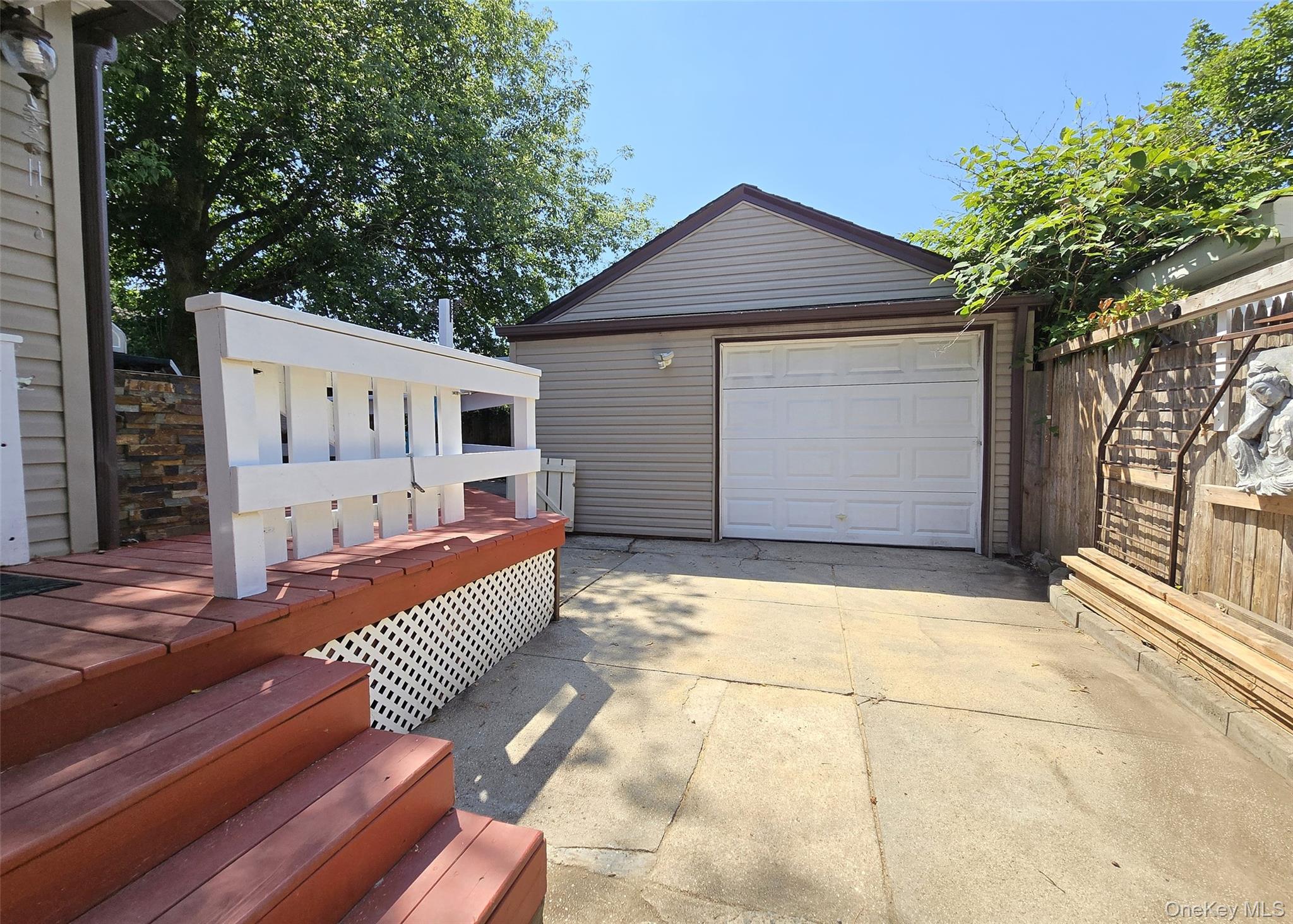 445 Clinton Avenue, Rockville Centre, NY 11570