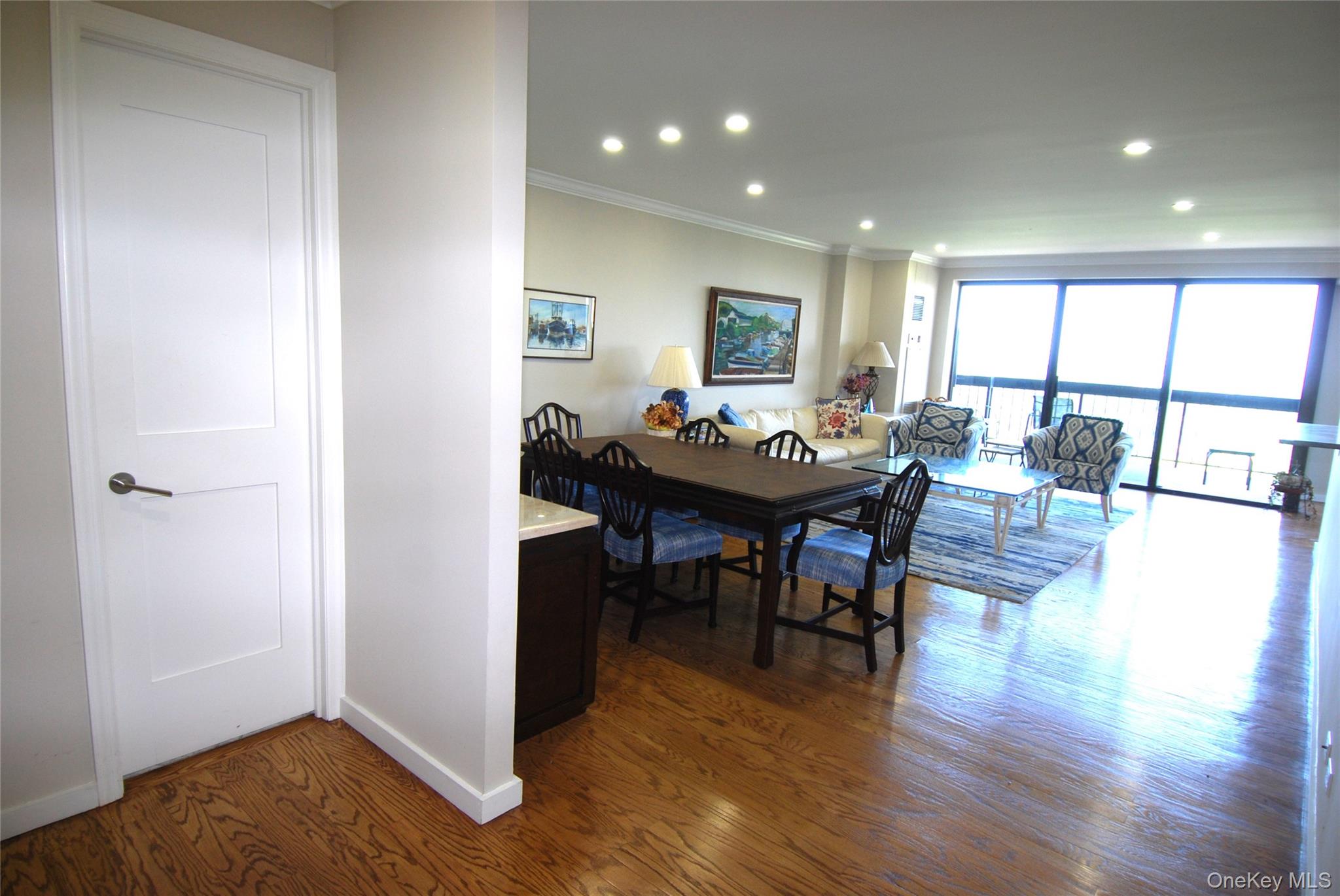 27010 Grand Central Parkway # 33G, Floral Park, NY 11005