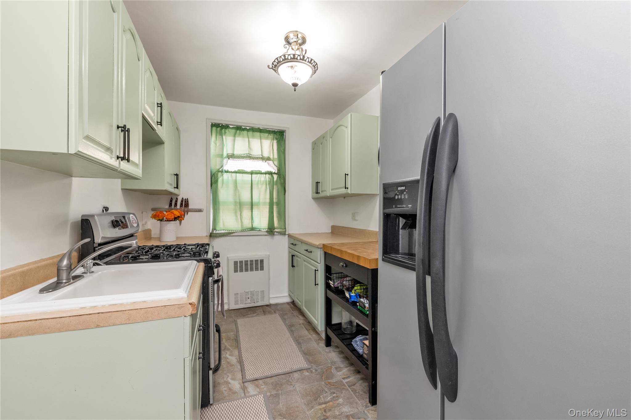 13111 Kew Gardens Road # 2F, Kew Gardens, NY 11418