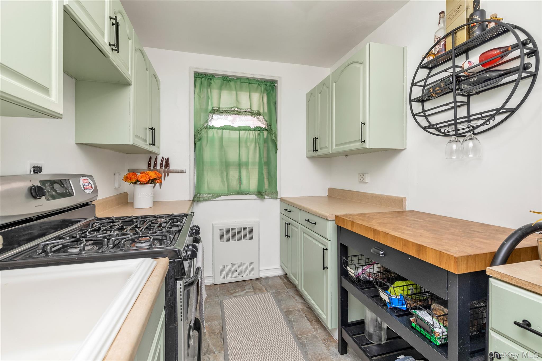 13111 Kew Gardens Road # 2F, Kew Gardens, NY 11418